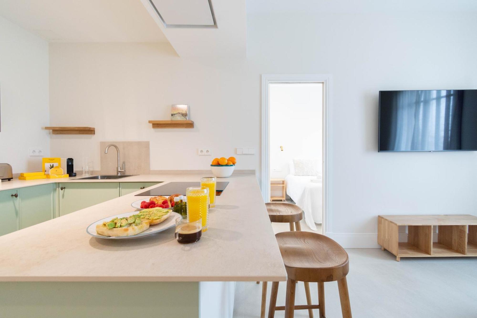Betis Suites-La Campana Seville Exterior photo