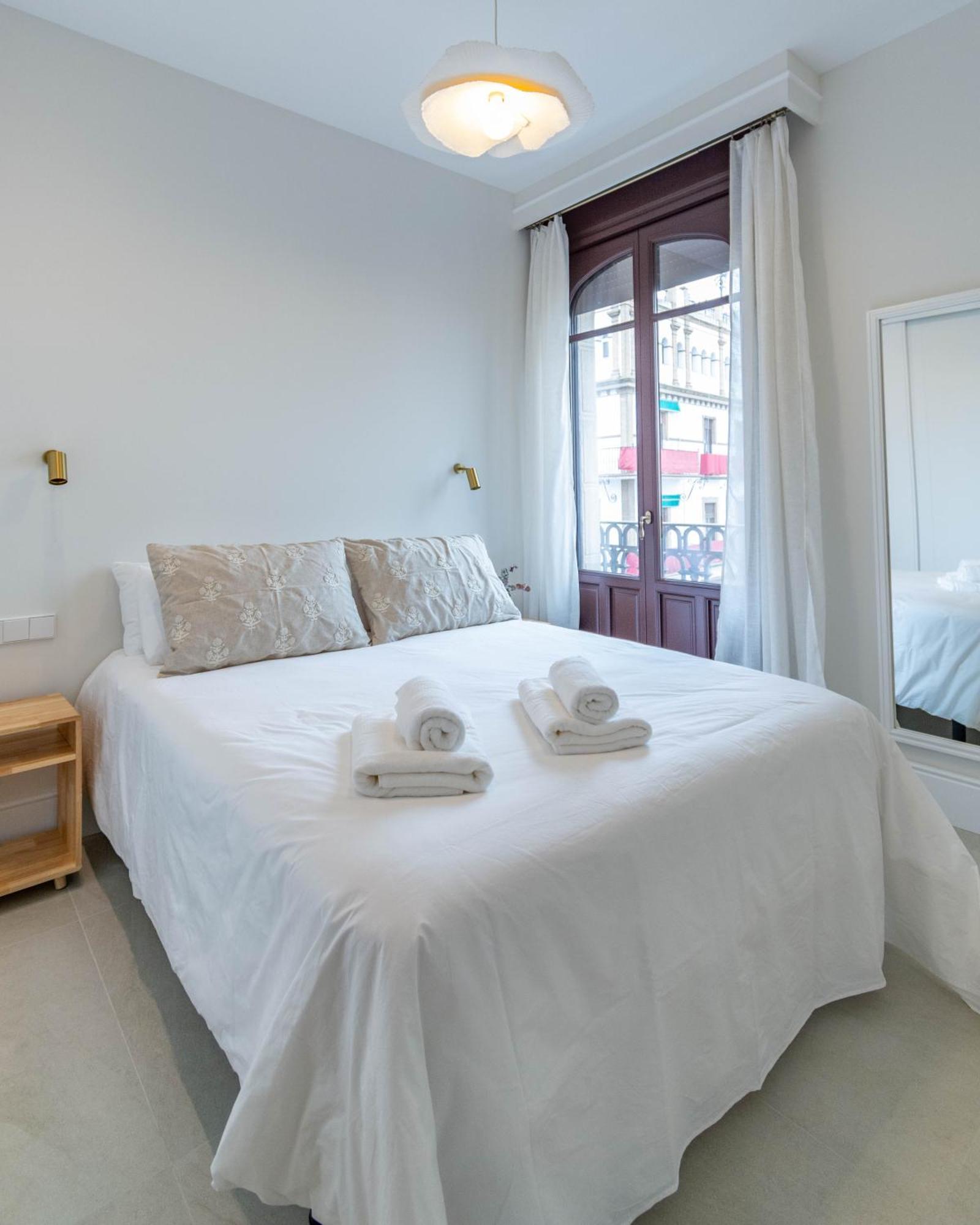 Betis Suites-La Campana Seville Exterior photo