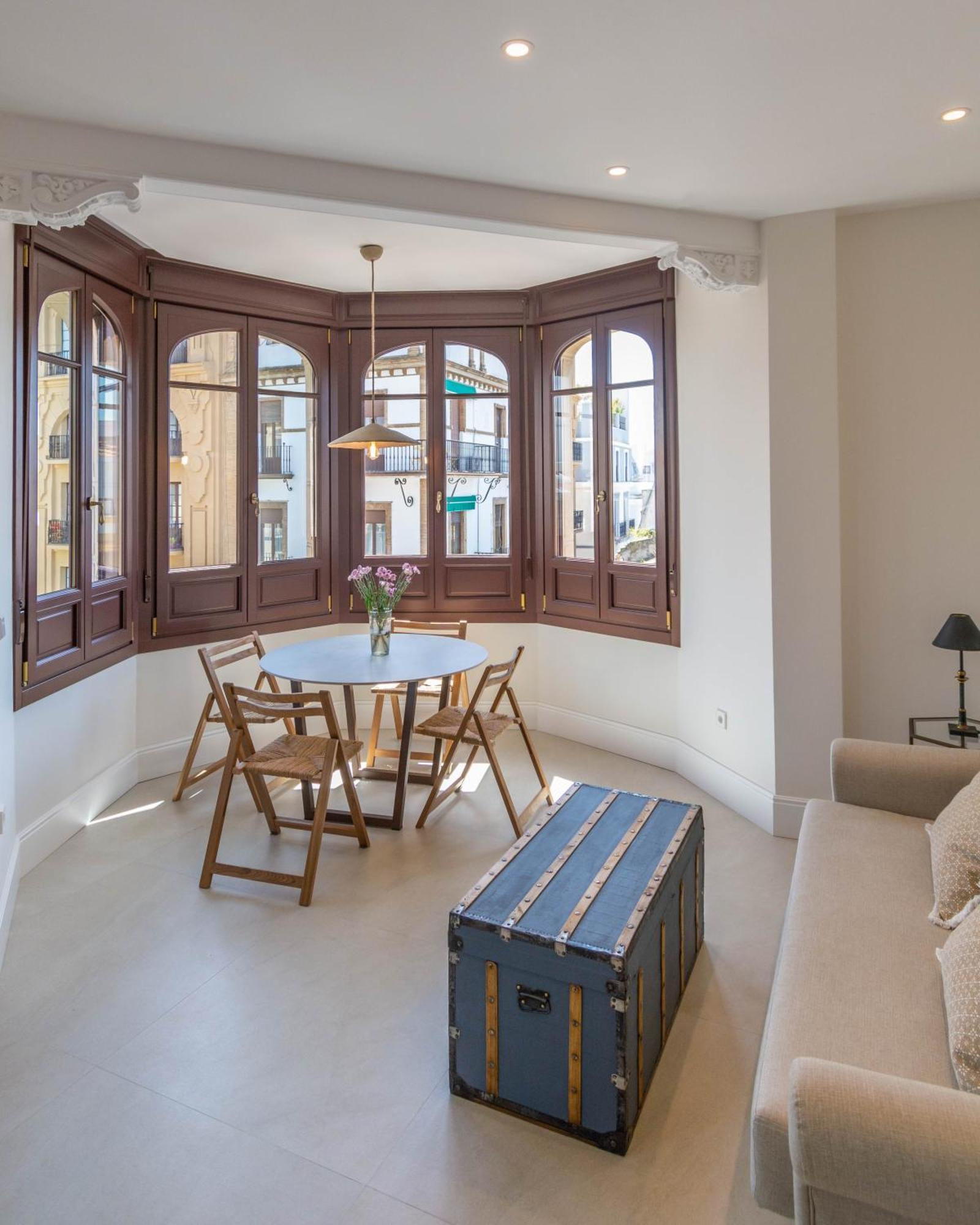 Betis Suites-La Campana Seville Exterior photo